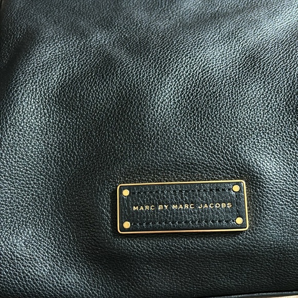 Marc By Marc Jacobs handbag. - Picture 3 of 16